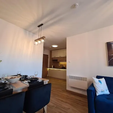 Nautikka Park Krynica Przy Plaży *